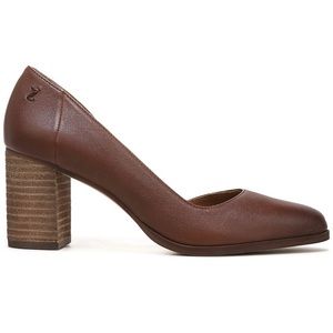Zodiac Women's Gracie Block Heel Pump. Cognac color. Size 8